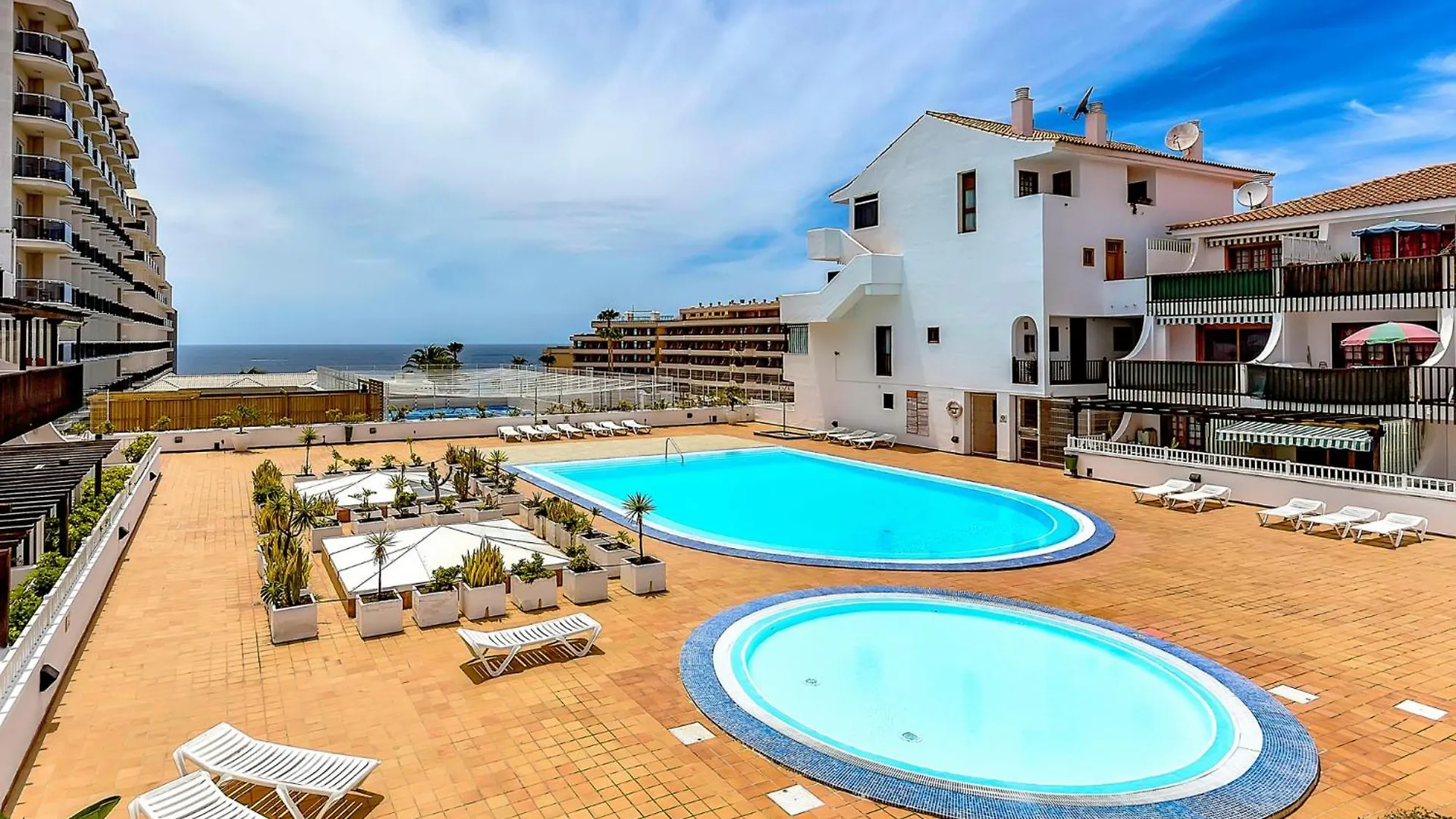 Brand New Apartment In Parque Royal Pool Terrace Wifi Costa Adeje